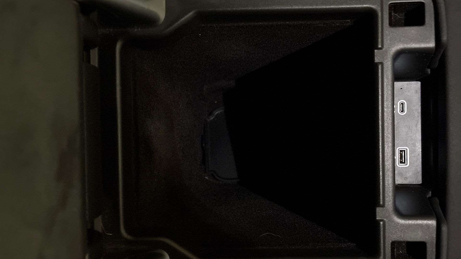 Used Land Rover Discovery 2024 for sale - 77373770: Photo 35