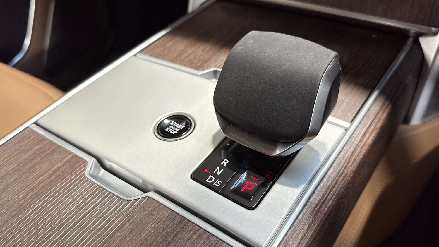 Used Land Rover Range Rover 2025 for sale - 78090135: Photo 13