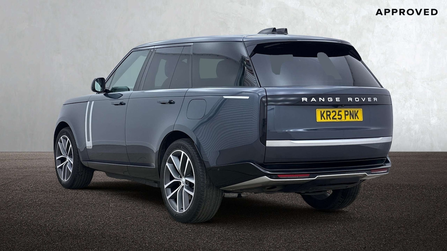 Used Land Rover Range Rover 2025 for sale - 78090135: Photo 2