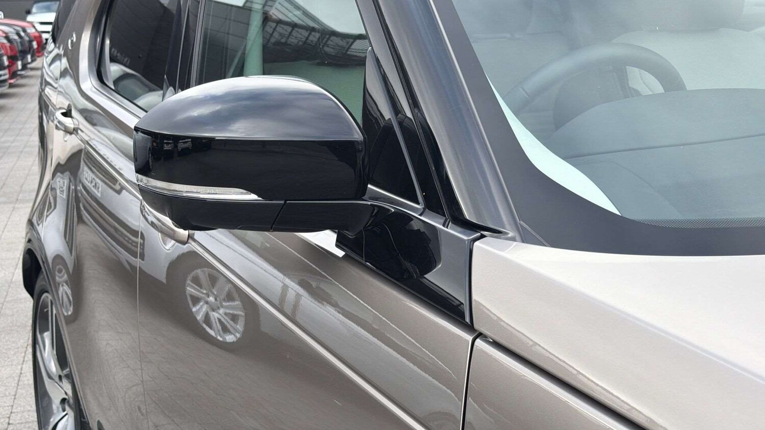 Used Land Rover Discovery 2024 for sale - 77913576: Photo 32