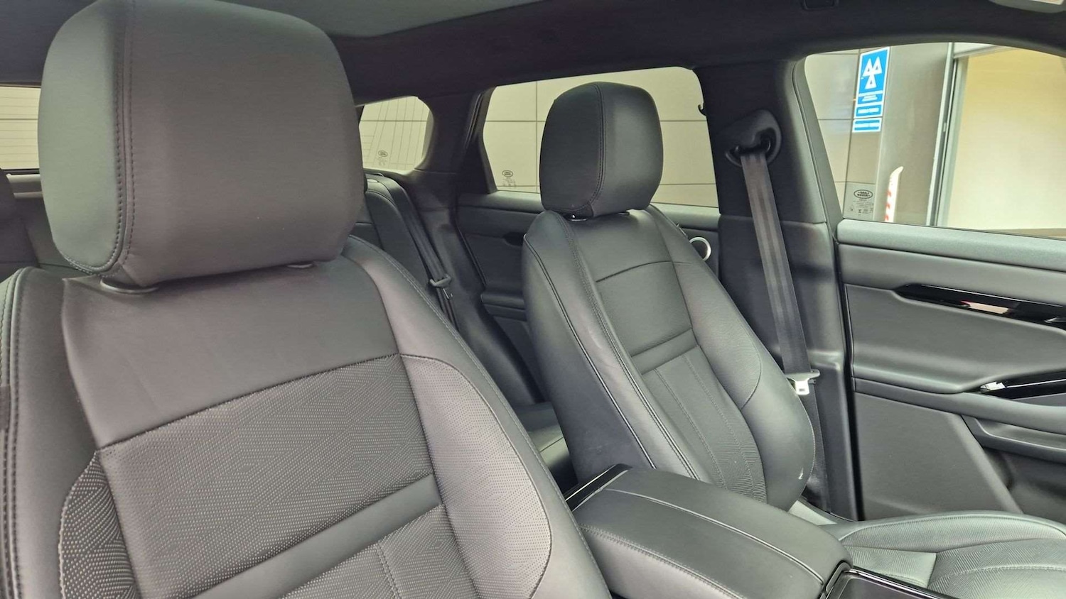 Used Land Rover Range Rover Evoque 2024 for sale - 76460404: Photo 31