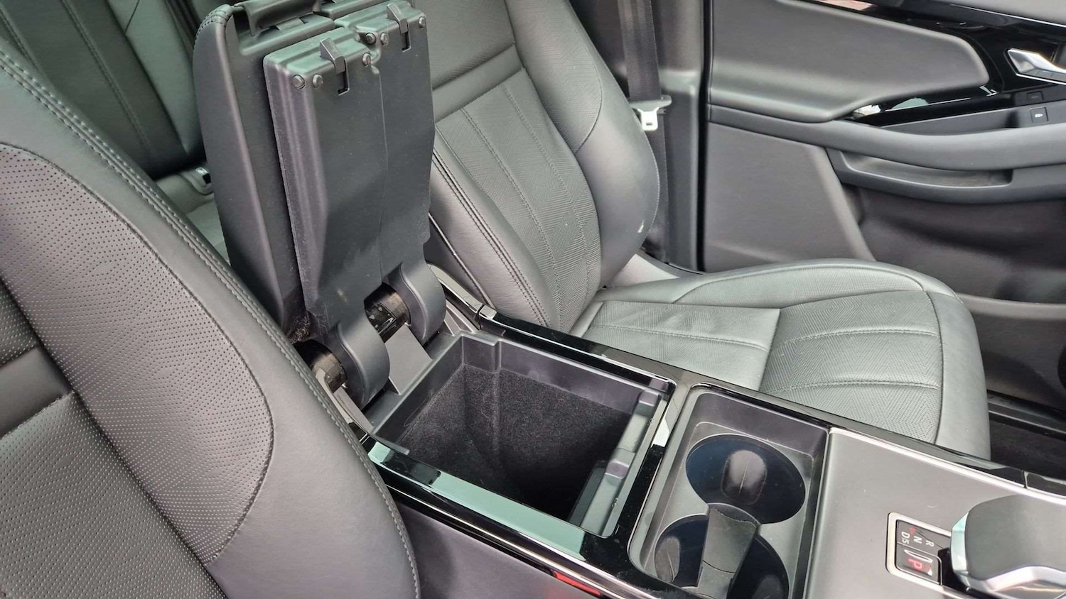 Used Land Rover Range Rover Evoque 2024 for sale - 76460404: Photo 32