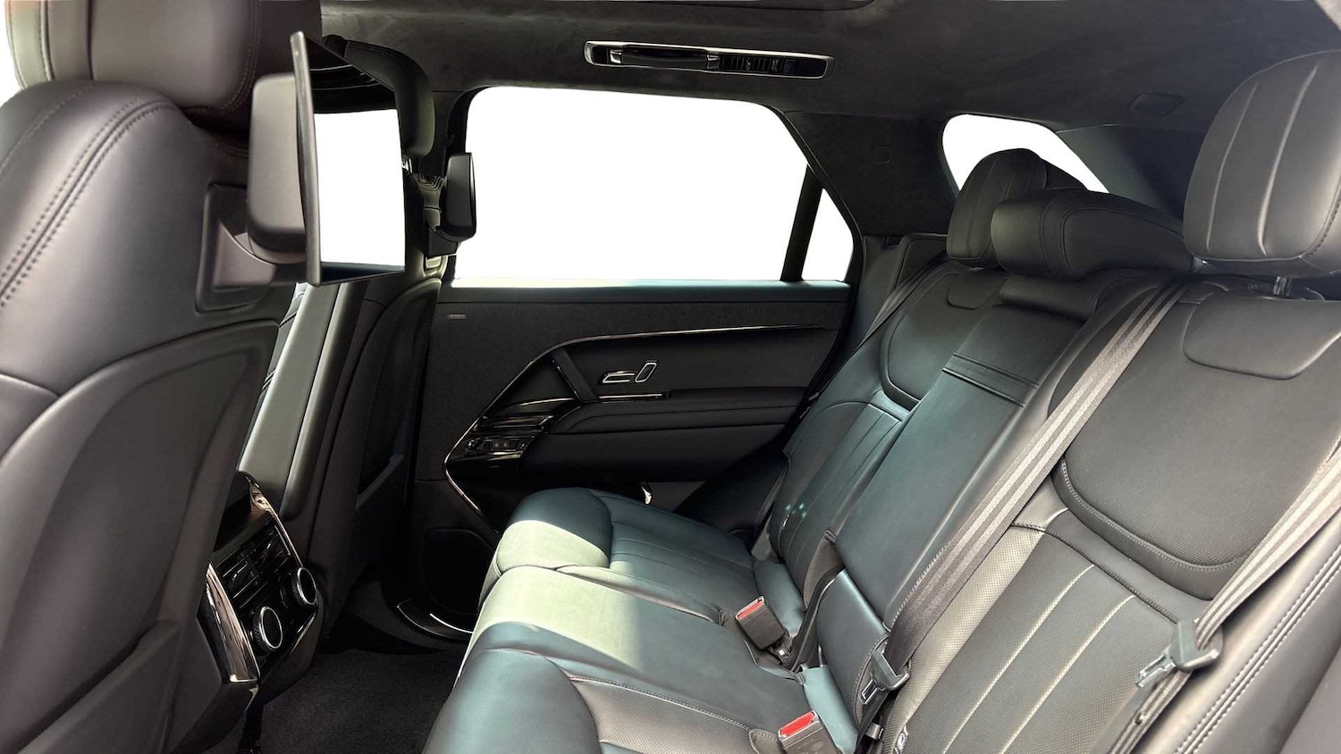 Used Land Rover Range Rover Sport 2024 for sale - 77589038: Photo 4