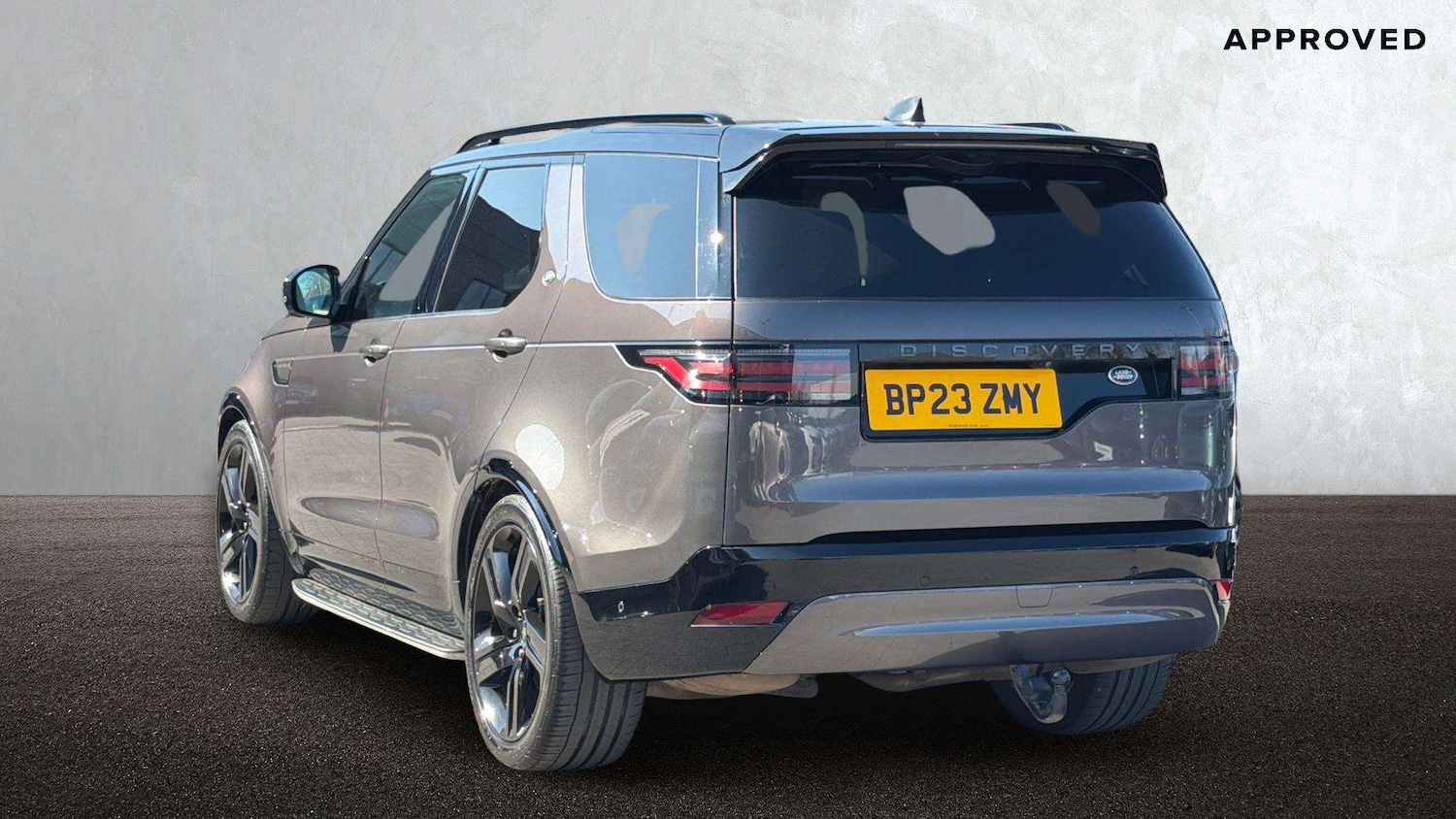 Used Land Rover Discovery 2023 for sale - 78221291: Photo 2