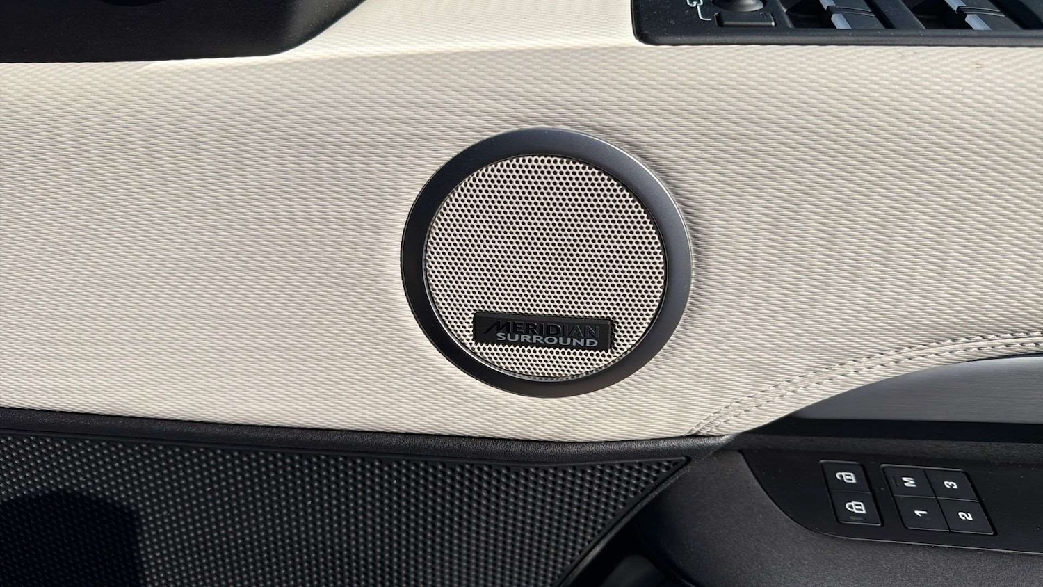 Used Land Rover Discovery 2023 for sale - 78221291: Photo 24