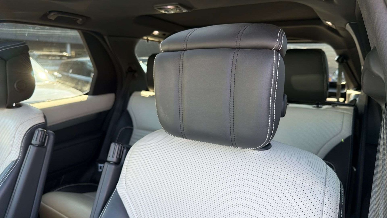 Used Land Rover Discovery 2023 for sale - 78221291: Photo 31