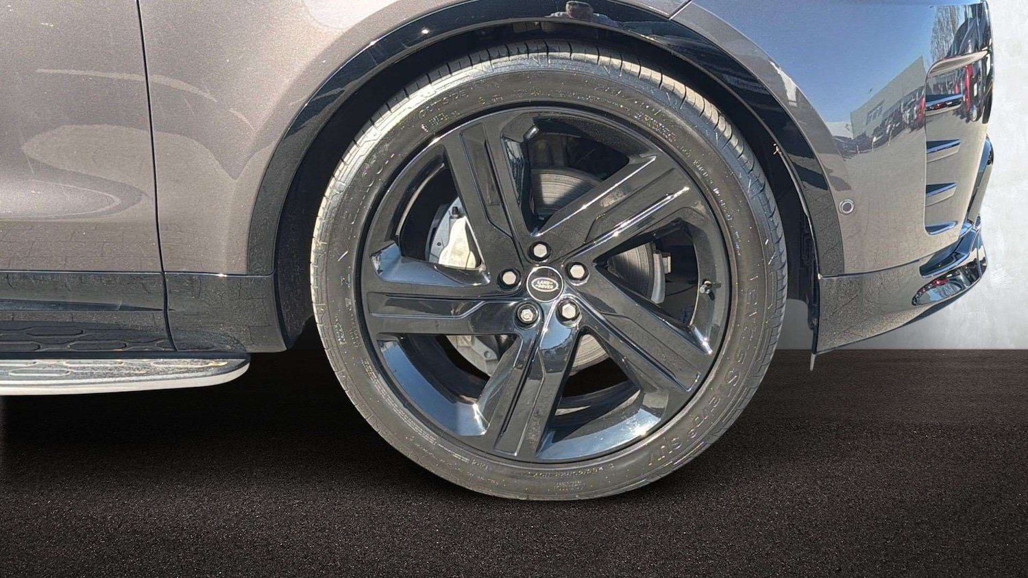 Used Land Rover Discovery 2023 for sale - 78221291: Photo 8