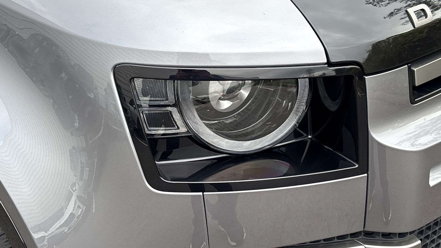 Used Land Rover Defender 2023 for sale - 76460015: Photo 17