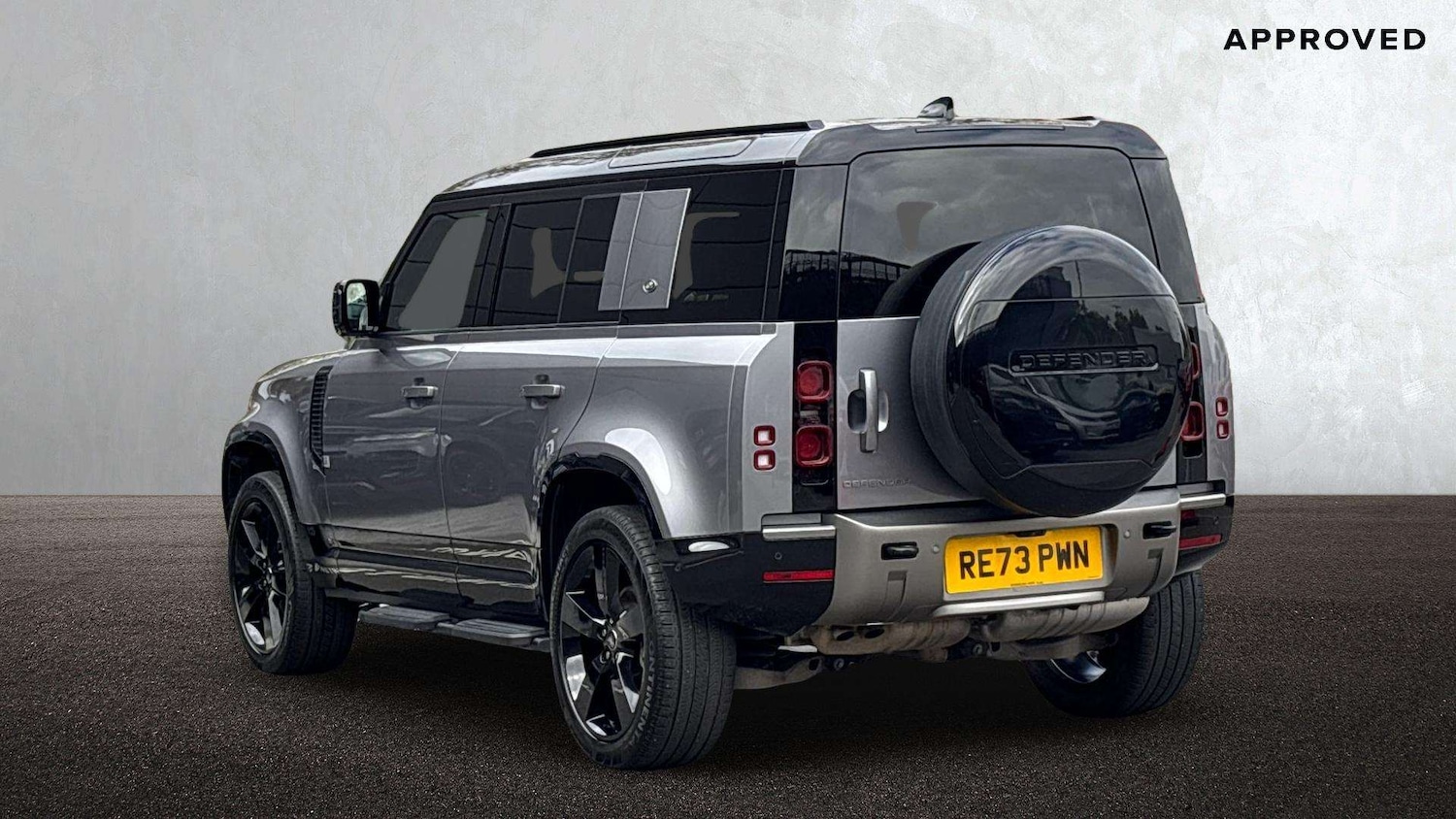Used Land Rover Defender 2023 for sale - 76460015: Photo 2