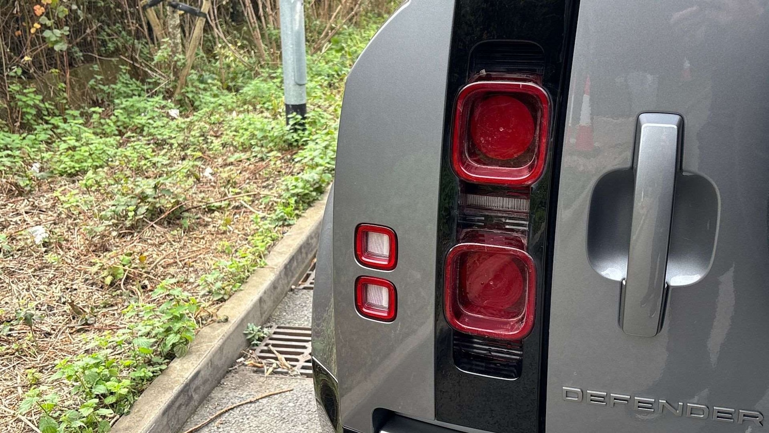 Used Land Rover Defender 2023 for sale - 76460015: Photo 26