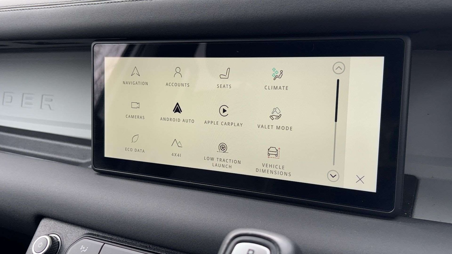 Used Land Rover Defender 2023 for sale - 76460015: Photo 29