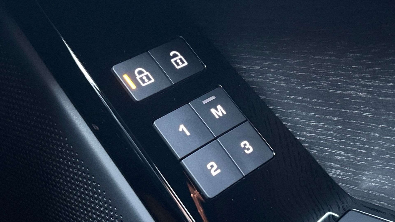 Used Land Rover Range Rover Velar 2024 for sale - 77000191: Photo 25