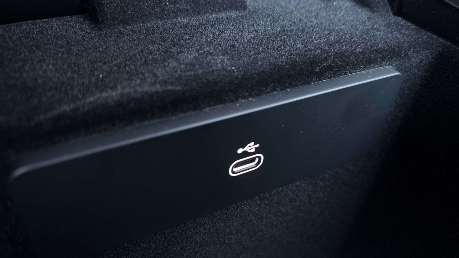 Used Land Rover Range Rover Velar 2024 for sale - 77000191: Photo 32