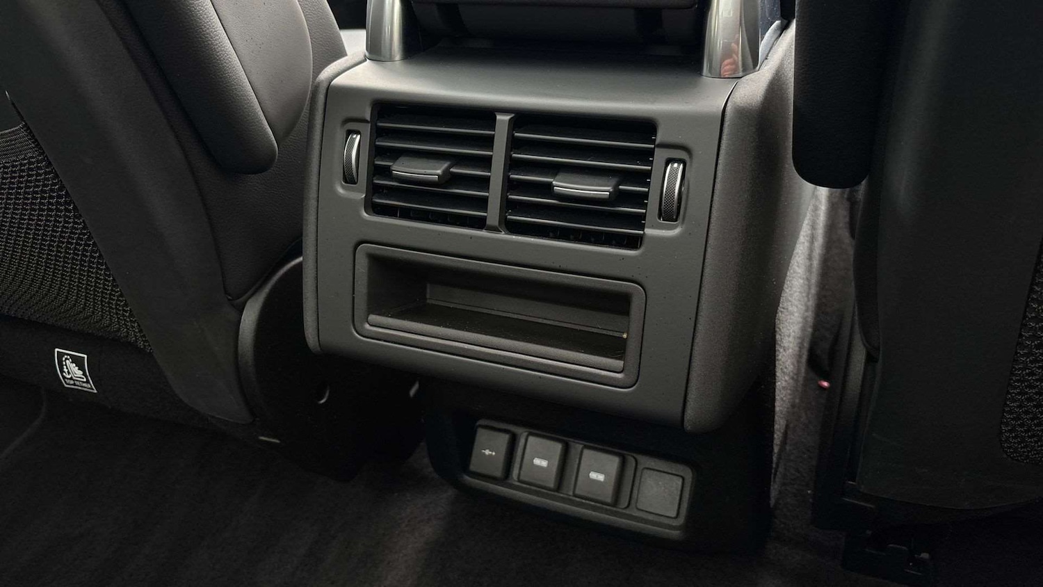 Used Land Rover Discovery 2023 for sale - 76460679: Photo 18