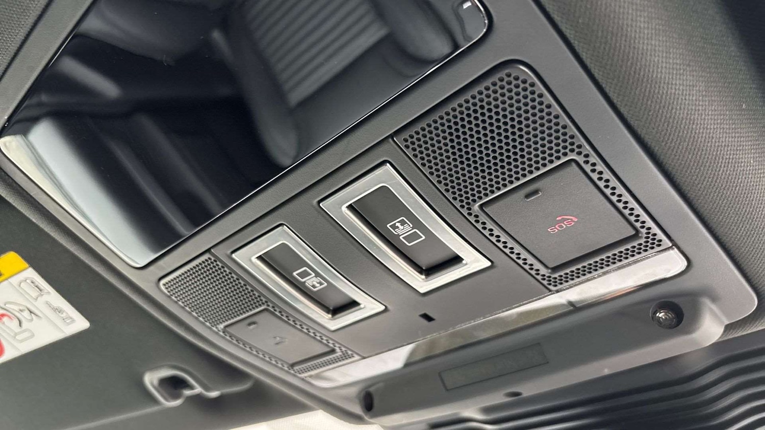 Used Land Rover Discovery 2023 for sale - 76460679: Photo 23