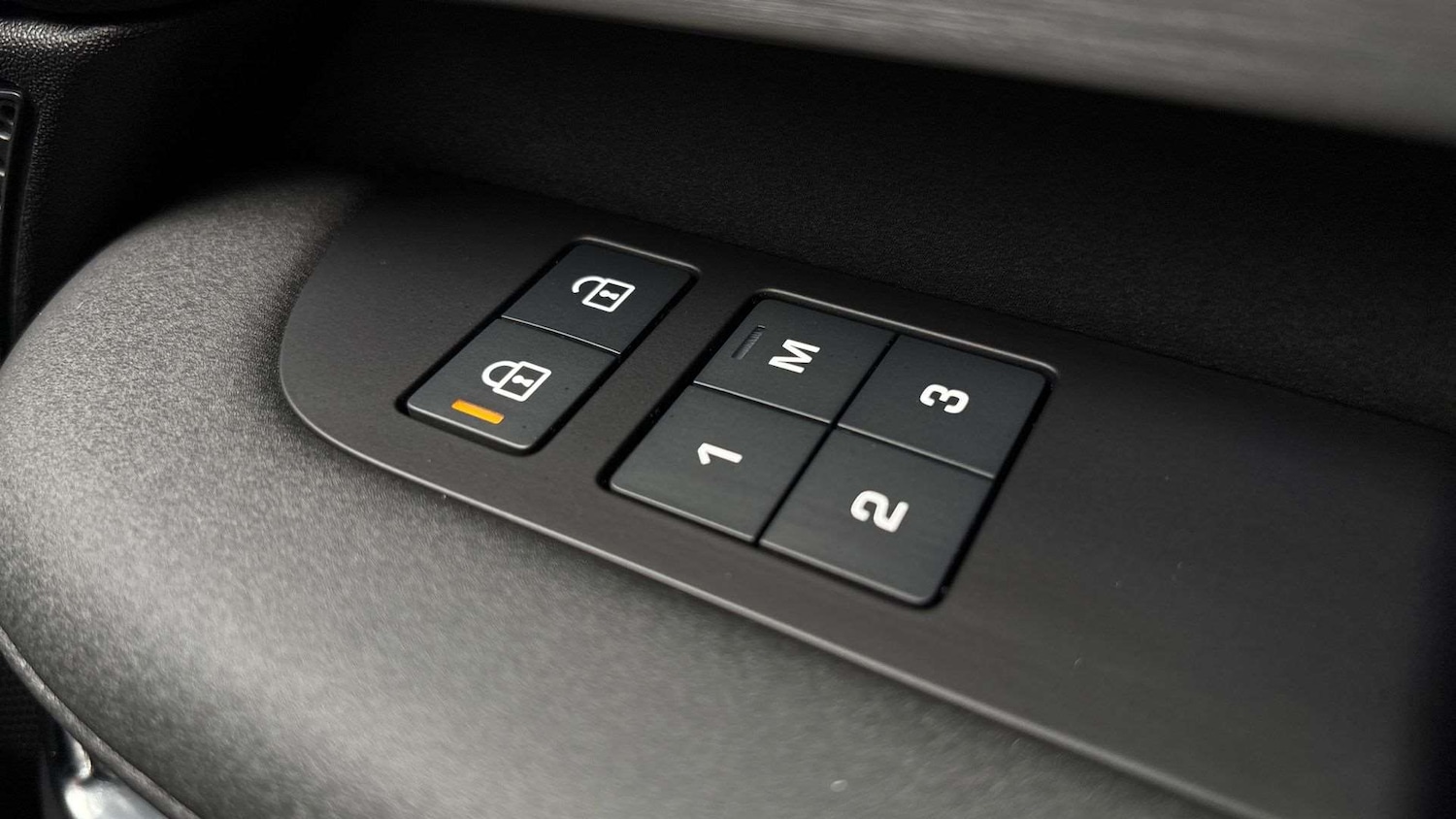 Used Land Rover Discovery 2023 for sale - 76460679: Photo 25