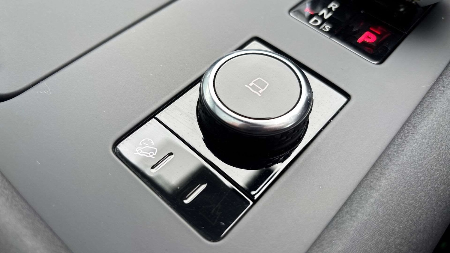 Used Land Rover Discovery 2023 for sale - 76460679: Photo 30