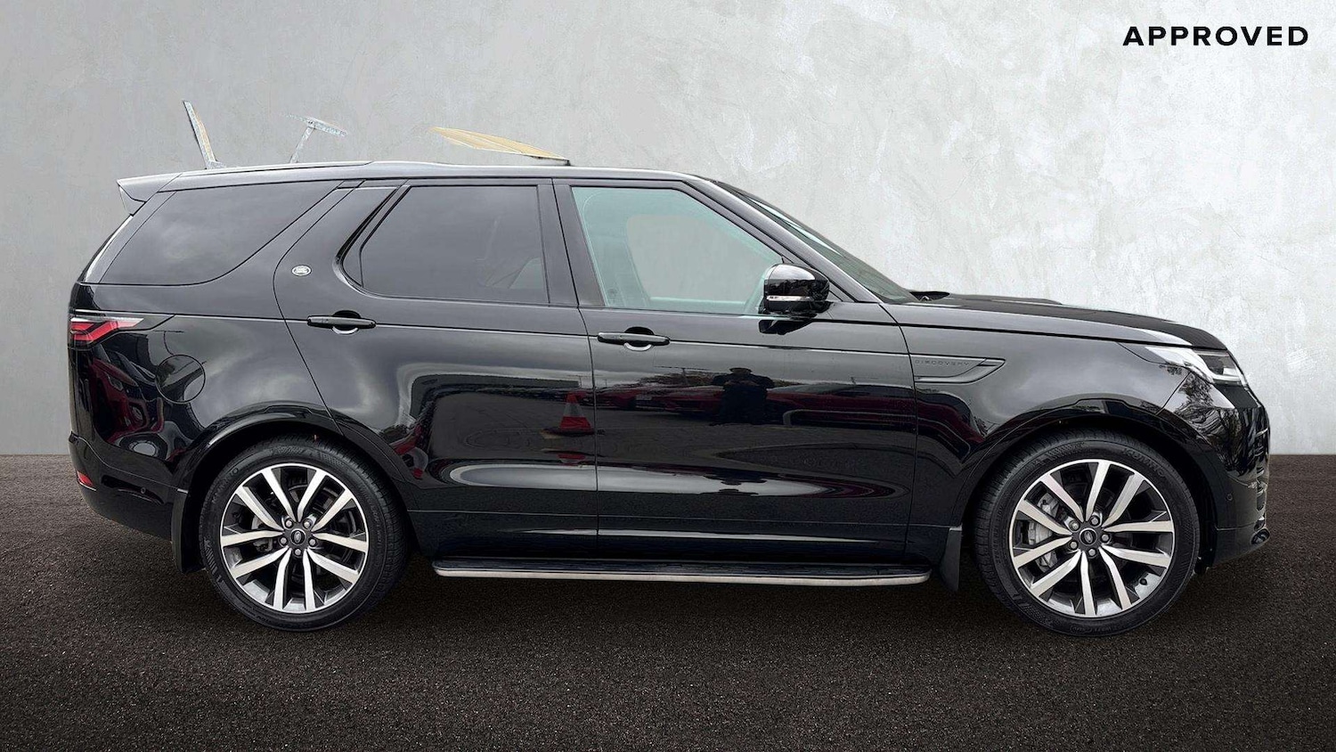 Used Land Rover Discovery 2023 for sale - 76460679: Photo 5