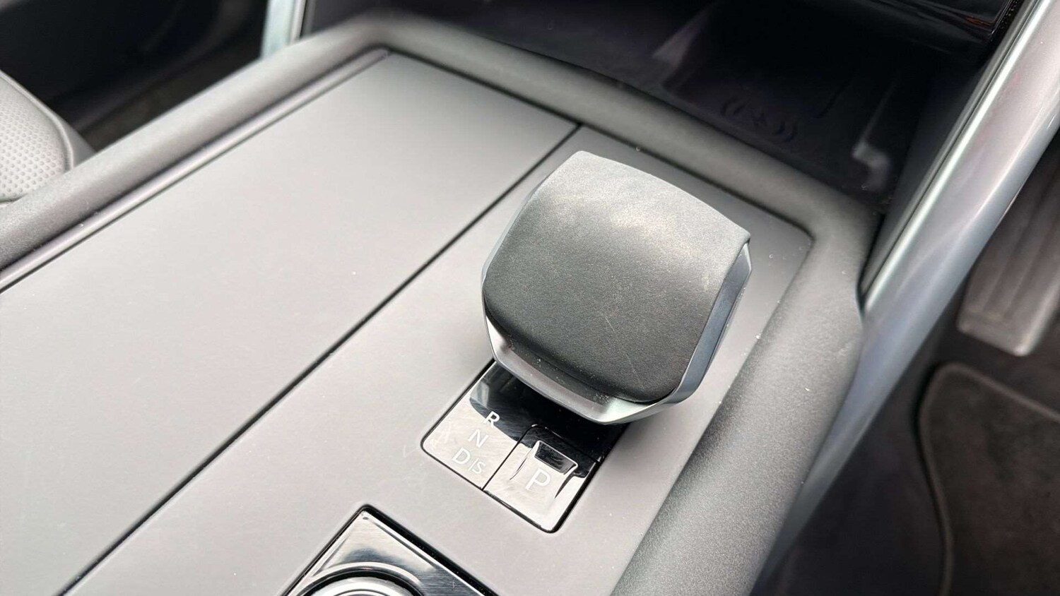 Used Land Rover Discovery 2024 for sale - 77553173: Photo 13