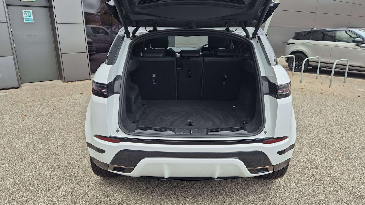 Used Land Rover Range Rover Evoque 2025 for sale - 76459871: Photo 10