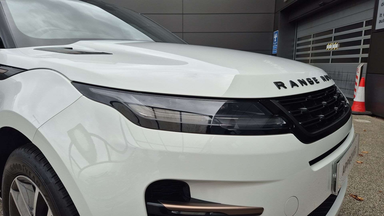 Used Land Rover Range Rover Evoque 2025 for sale - 76459871: Photo 17