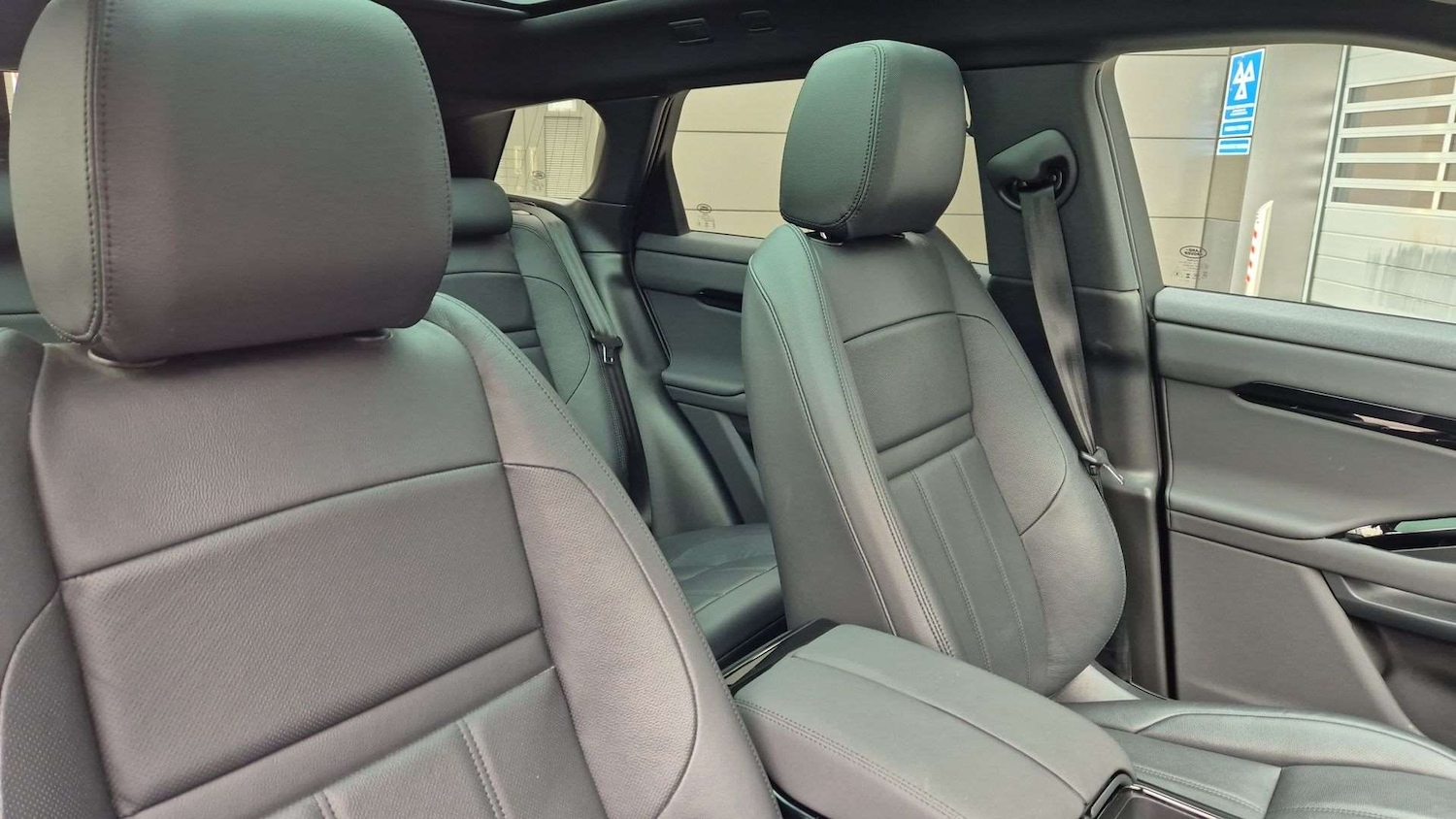 Used Land Rover Range Rover Evoque 2025 for sale - 76459871: Photo 30