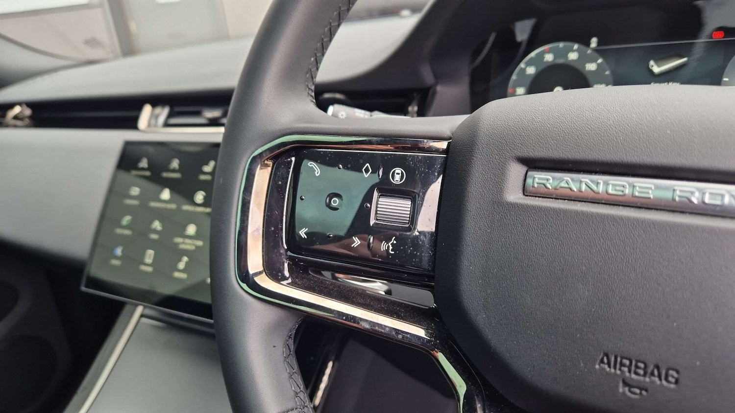 Used Land Rover Range Rover Evoque 2025 for sale - 76459871: Photo 34