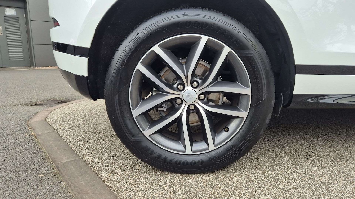 Used Land Rover Range Rover Evoque 2025 for sale - 76459871: Photo 8