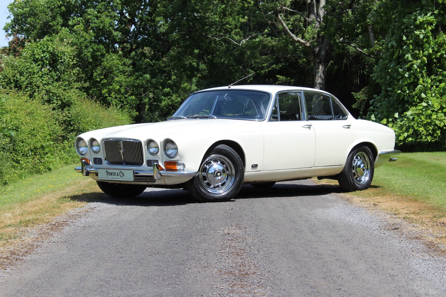 Used Jaguar XJ12 1973 for sale - 77573097: Photo 2
