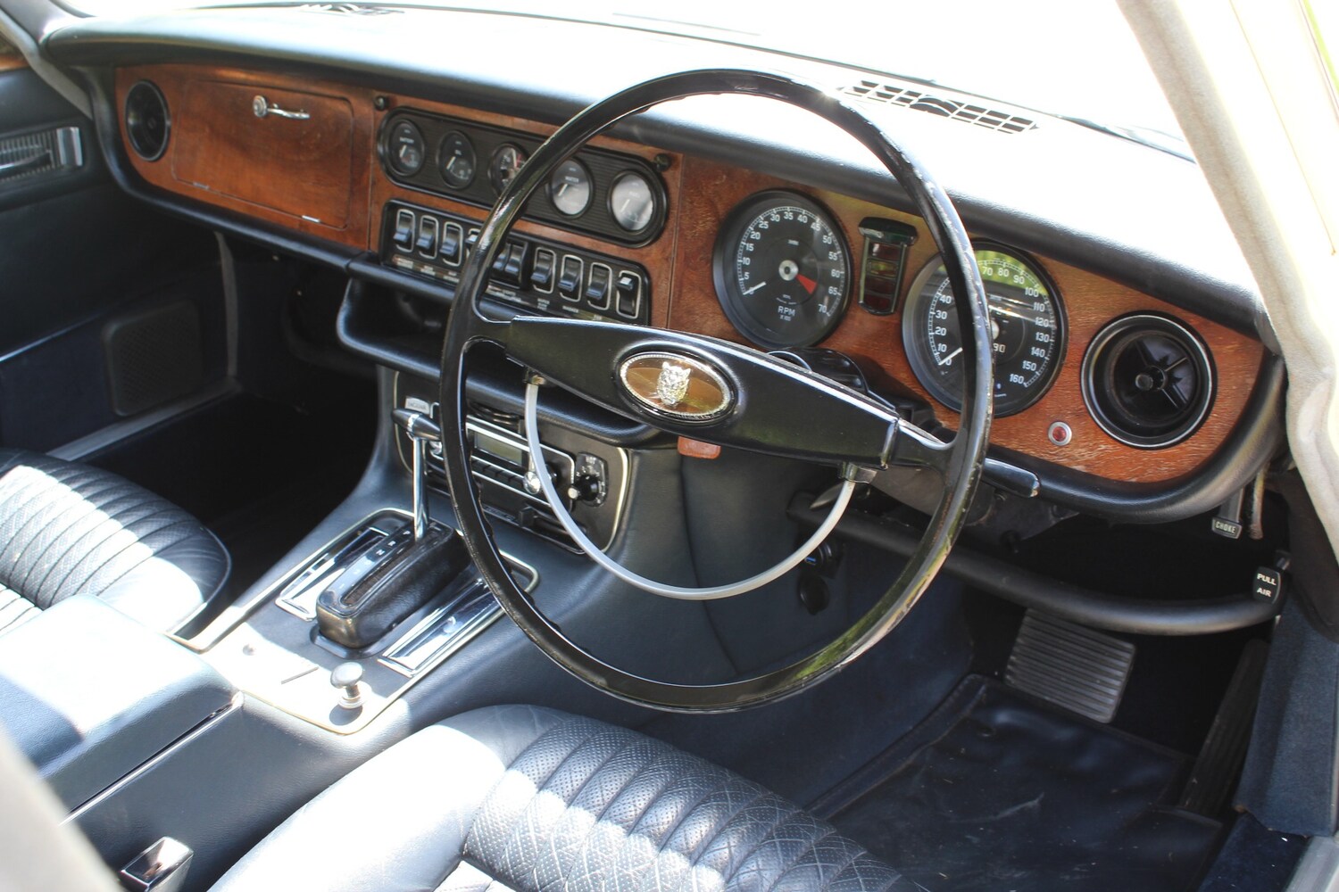 Used Jaguar XJ12 1973 for sale - 77573097: Photo 25
