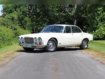 Used Jaguar XJ12 1973 for sale - 77573097: Photo