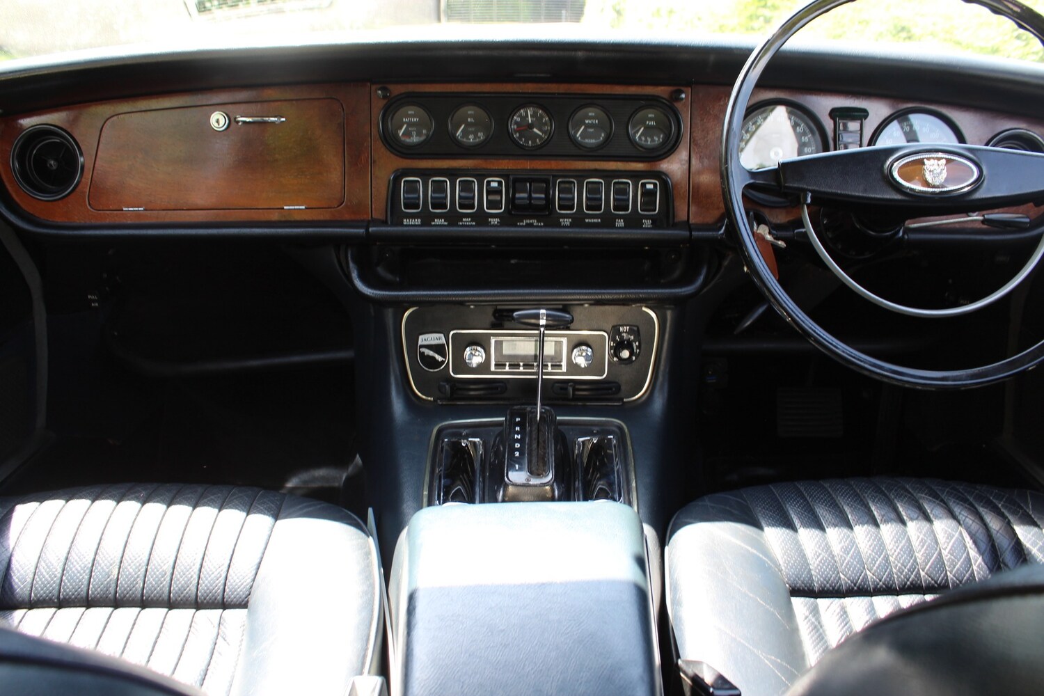 Used Jaguar XJ12 1973 for sale - 77573097: Photo 34