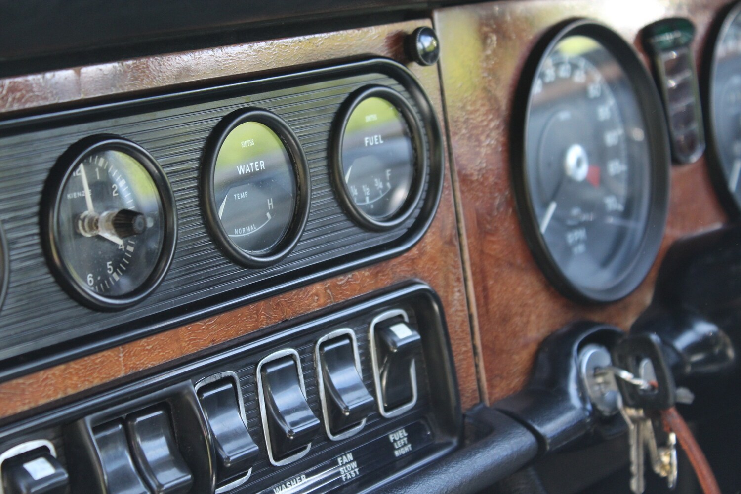 Used Jaguar XJ12 1973 for sale - 77573097: Photo 42