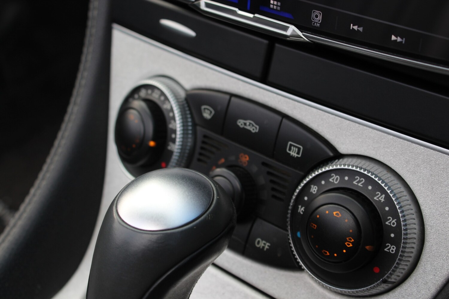 Used Mercedes-Benz SL 2006 for sale - 77504371: Photo 38