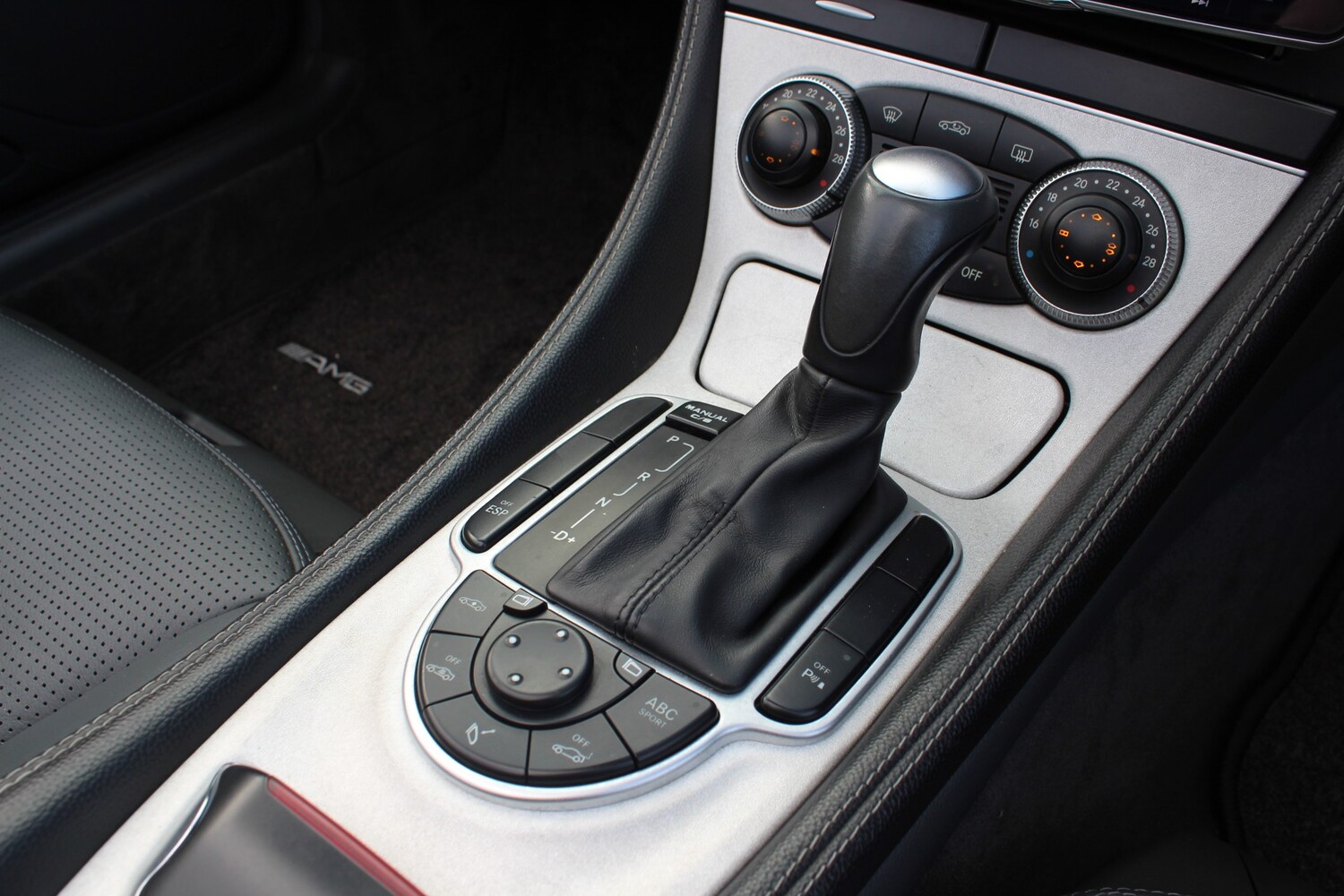 Used Mercedes-Benz SL 2006 for sale - 77504371: Photo 39