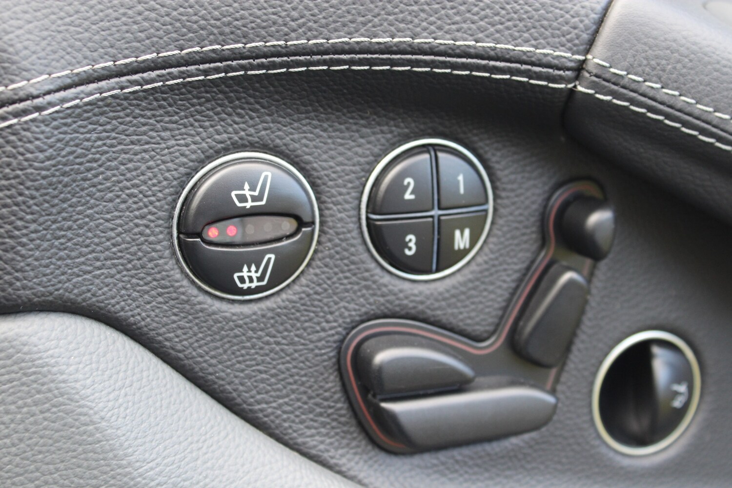 Used Mercedes-Benz SL 2006 for sale - 77504371: Photo 40