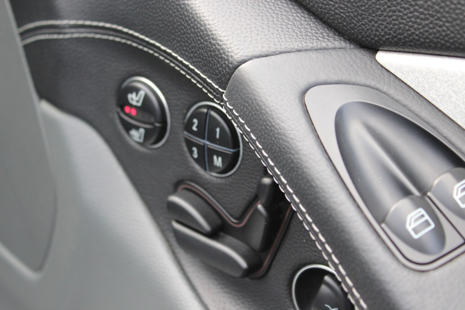 Used Mercedes-Benz SL 2006 for sale - 77504371: Photo 41