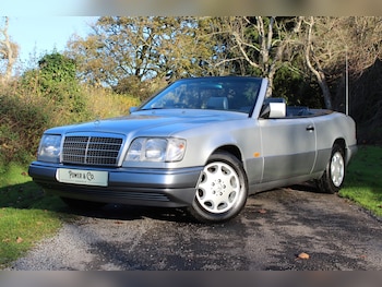 Used Mercedes-Benz E Class 1994 for sale - 77572935: Photo