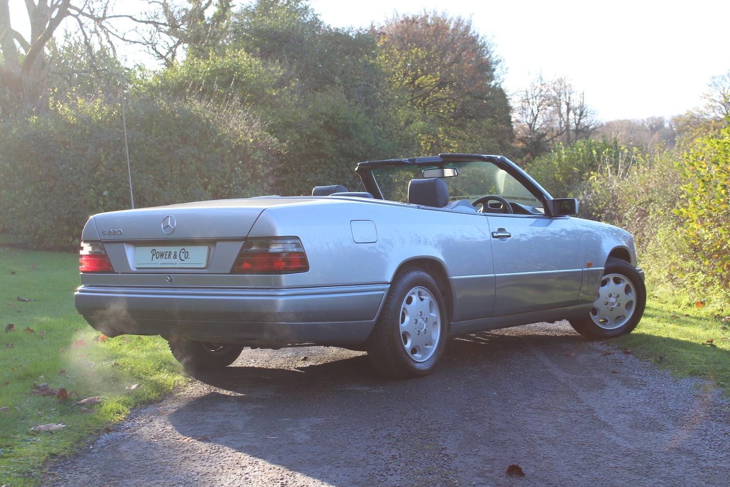 Used Mercedes-Benz E Class 1994 for sale - 77572935: Photo 2