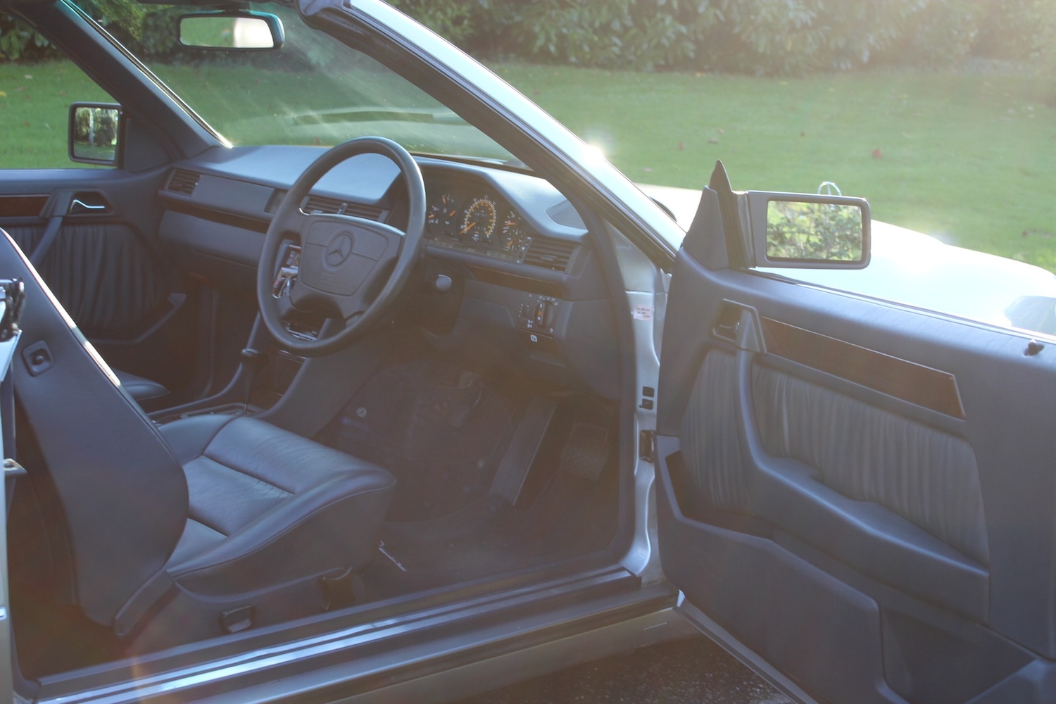 Used Mercedes-Benz E Class 1994 for sale - 77572935: Photo 27