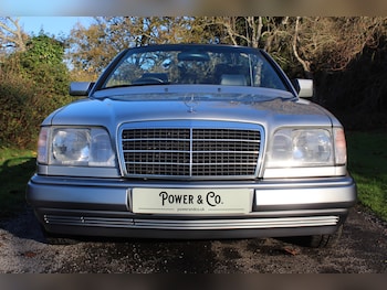Used Mercedes-Benz E Class 1994 for sale - 77572935: Photo