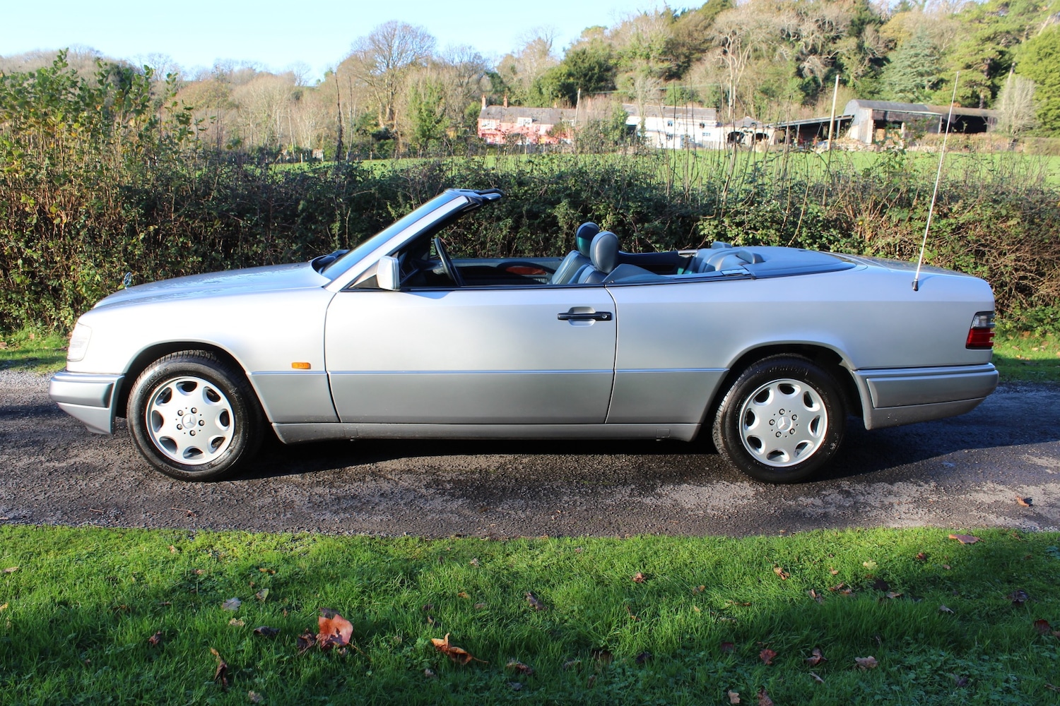 Used Mercedes-Benz E Class 1994 for sale - 77572935: Photo 5