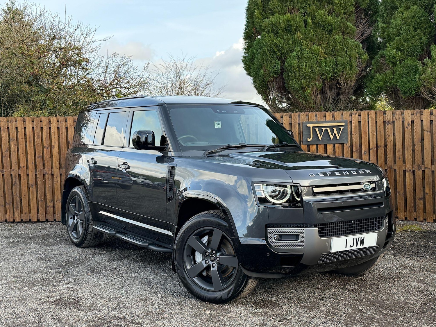 Used Land Rover Defender 110 2024 for sale - 76409195: Photo 1