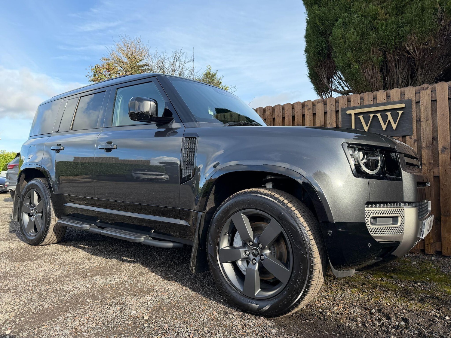 Used Land Rover Defender 110 2024 for sale - 76409195: Photo 10
