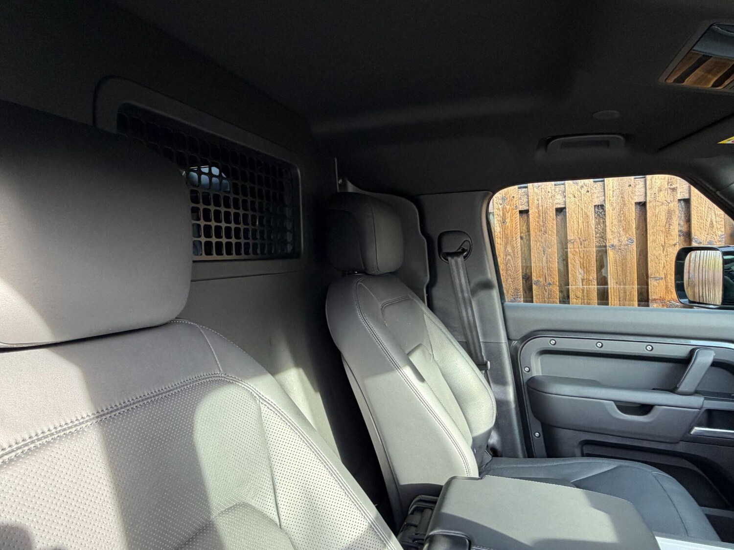 Used Land Rover Defender 110 2024 for sale - 76409195: Photo 19