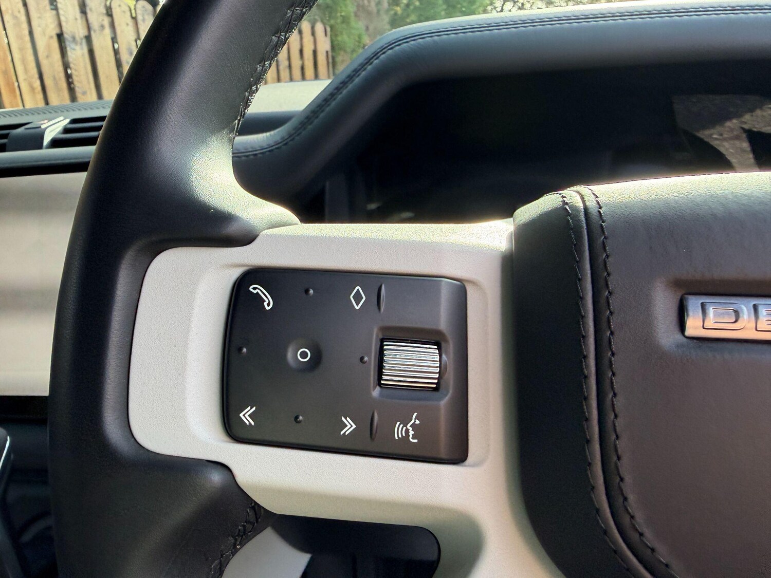 Used Land Rover Defender 110 2024 for sale - 76409195: Photo 26