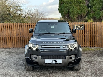 Used Land Rover Defender 110 2024 for sale - 76409195: Photo