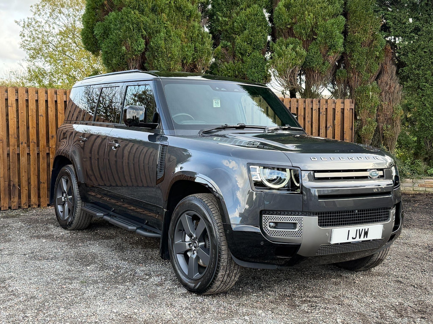 Used Land Rover Defender 110 2024 for sale - 76409195: Photo 4