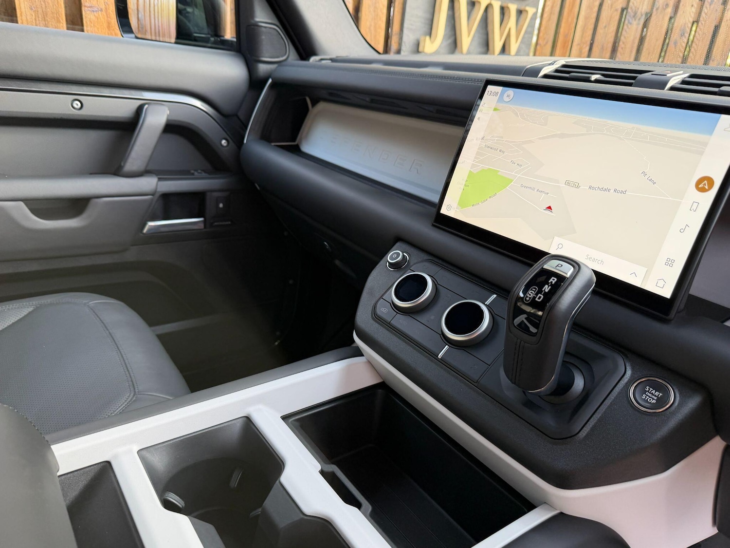 Used Land Rover Defender 110 2024 for sale - 76409195: Photo 8