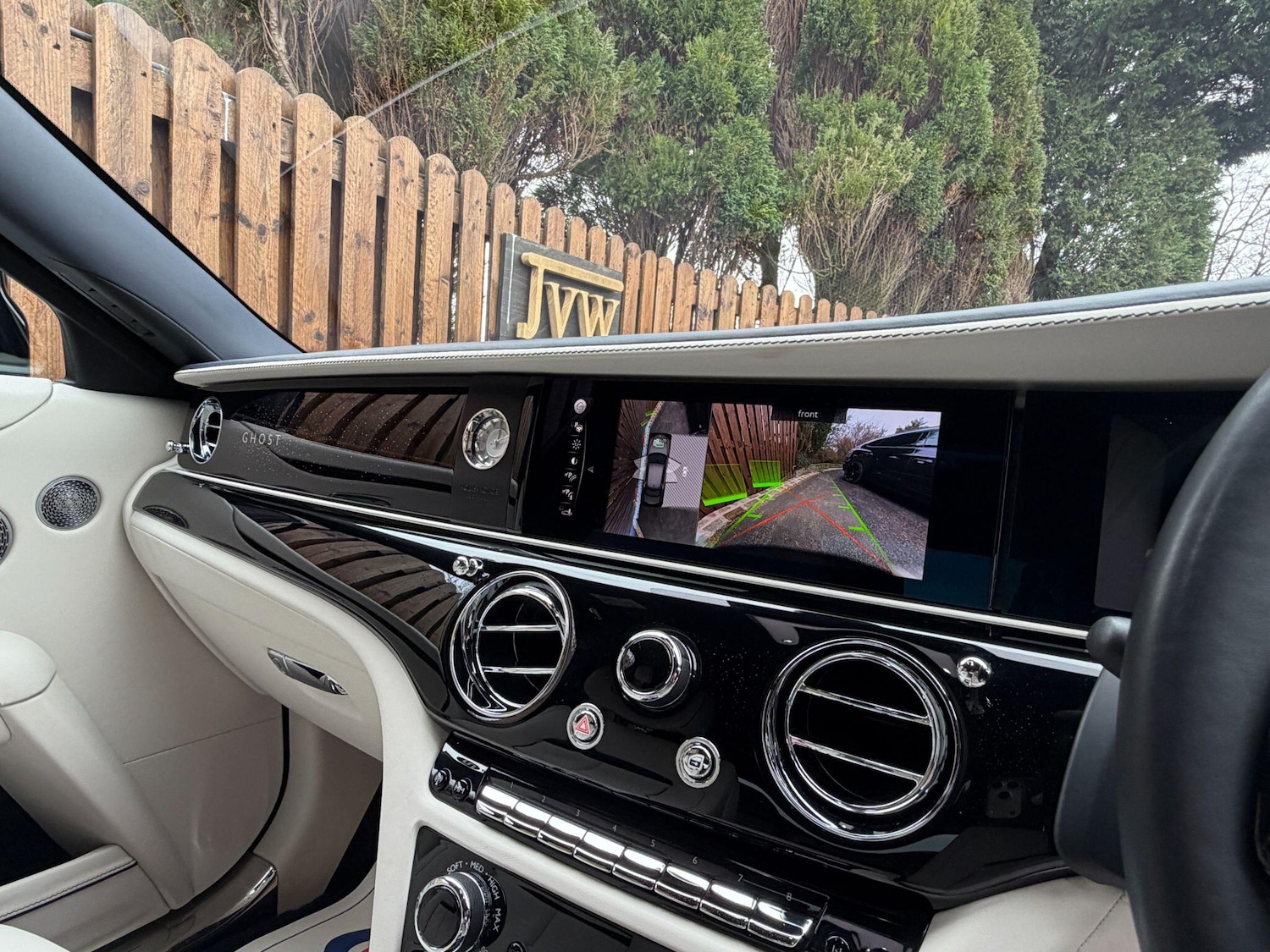 Used Rolls-Royce Ghost 2024 for sale - 78019997: Photo 10